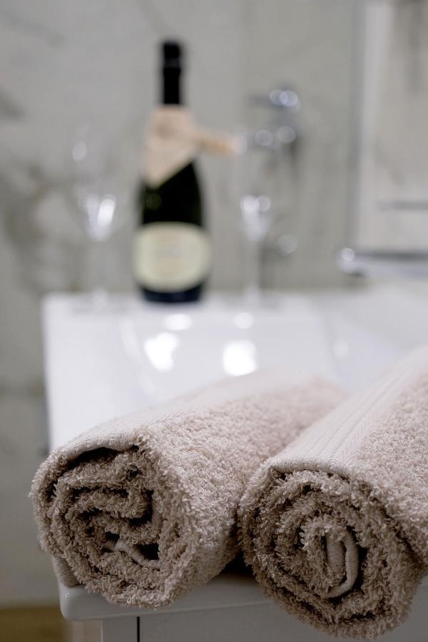 Apartments 5Ka - Modern Comfort 5 Minutes From Highway Velika Loka Экстерьер фото